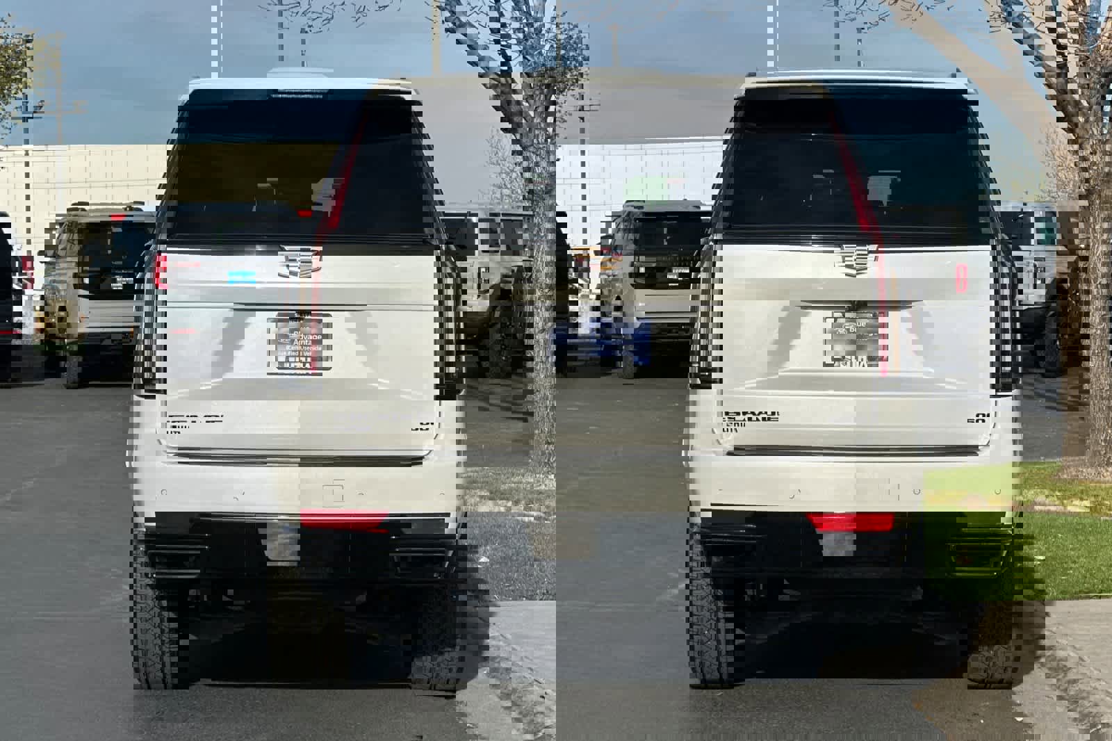 Used 2022 Cadillac Escalade Sport Platinum image 4