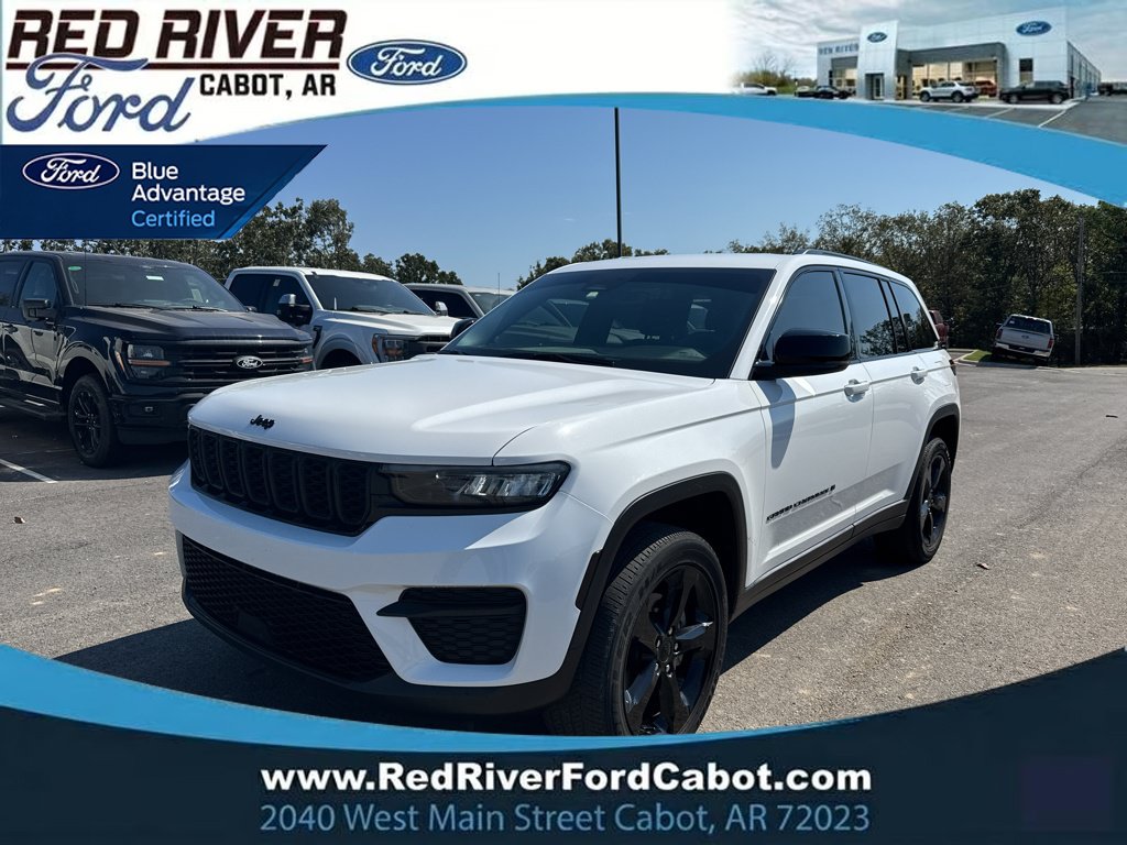 Used 2023 Jeep Grand Cherokee Altitude