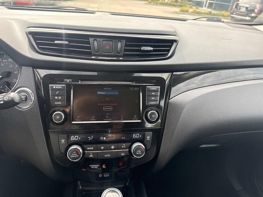 Used 2020 Nissan Rogue Sport SV w/ All-Weather Package AWD/4WD image 22