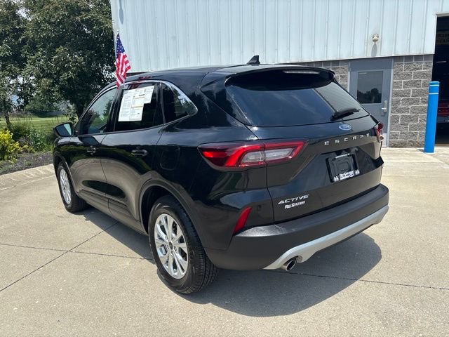 Certified 2023 Ford Escape Active w/ Cold Weather Package FWD image 8