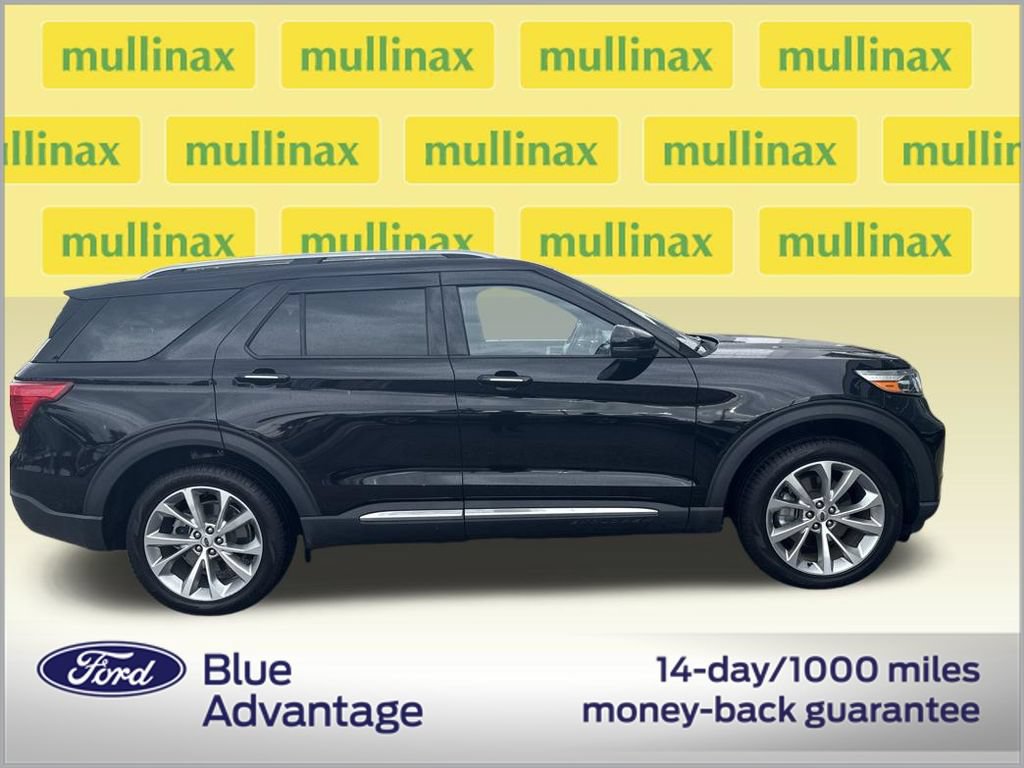 Certified 2023 Ford Explorer Platinum w/ Premium Technology Package AWD/4WD image 3
