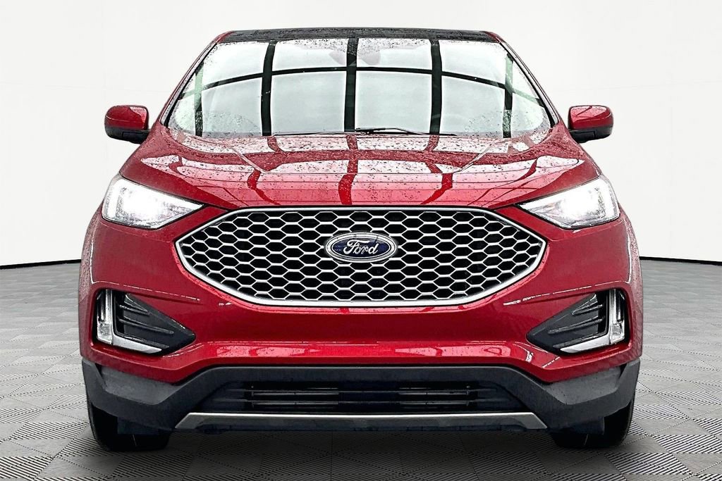Certified 2024 Ford Edge SEL w/ Convenience Package AWD/4WD image 3