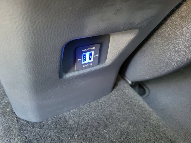 Used 2025 Toyota RAV4 LE FWD image 17