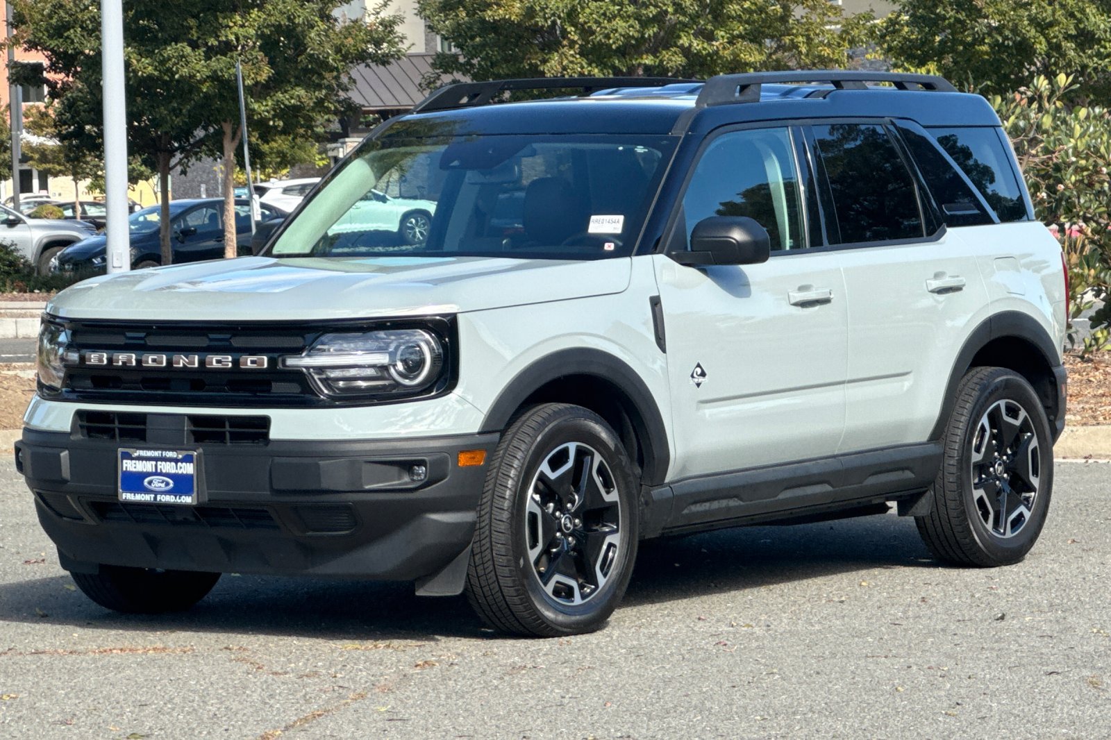 Certified 2024 Ford Bronco Sport Outer Banks w/ Tech Package AWD/4WD image 8