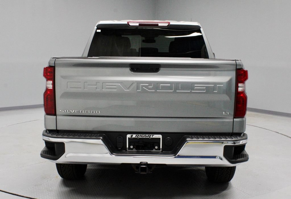 Used 2023 Chevrolet Silverado 1500 LT AWD/4WD image 9