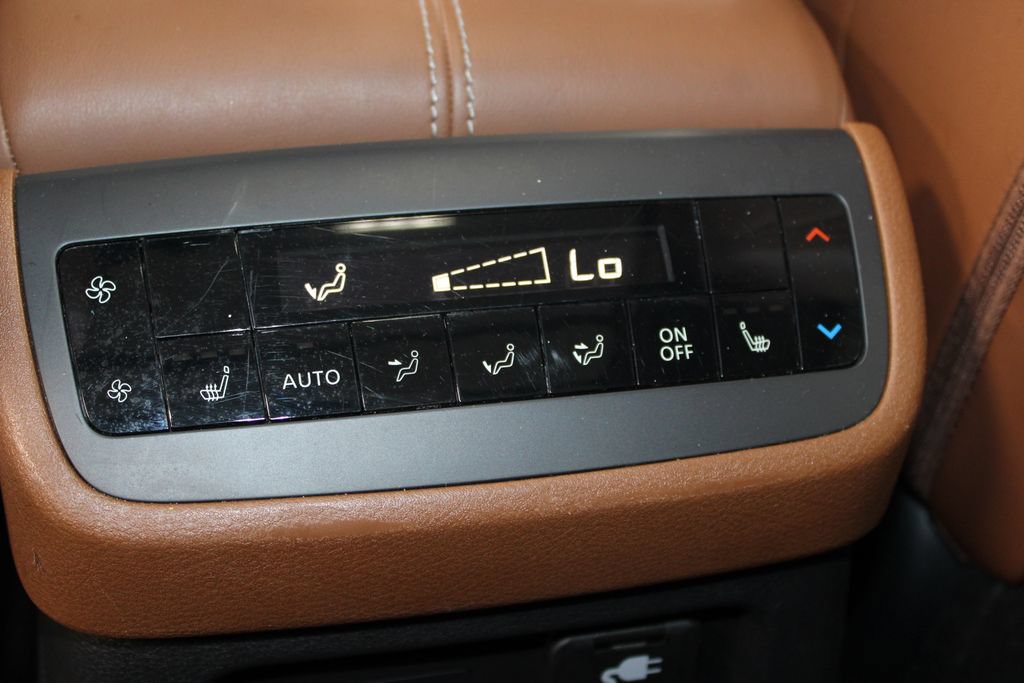Used 2023 Nissan Pathfinder Platinum AWD/4WD image 61