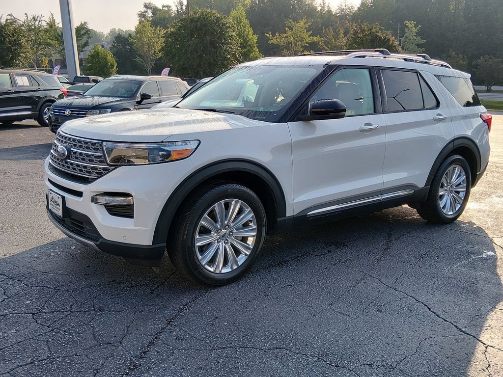 Certified 2023 Ford Explorer Limited w/ Limited Technology Package RWD image 8