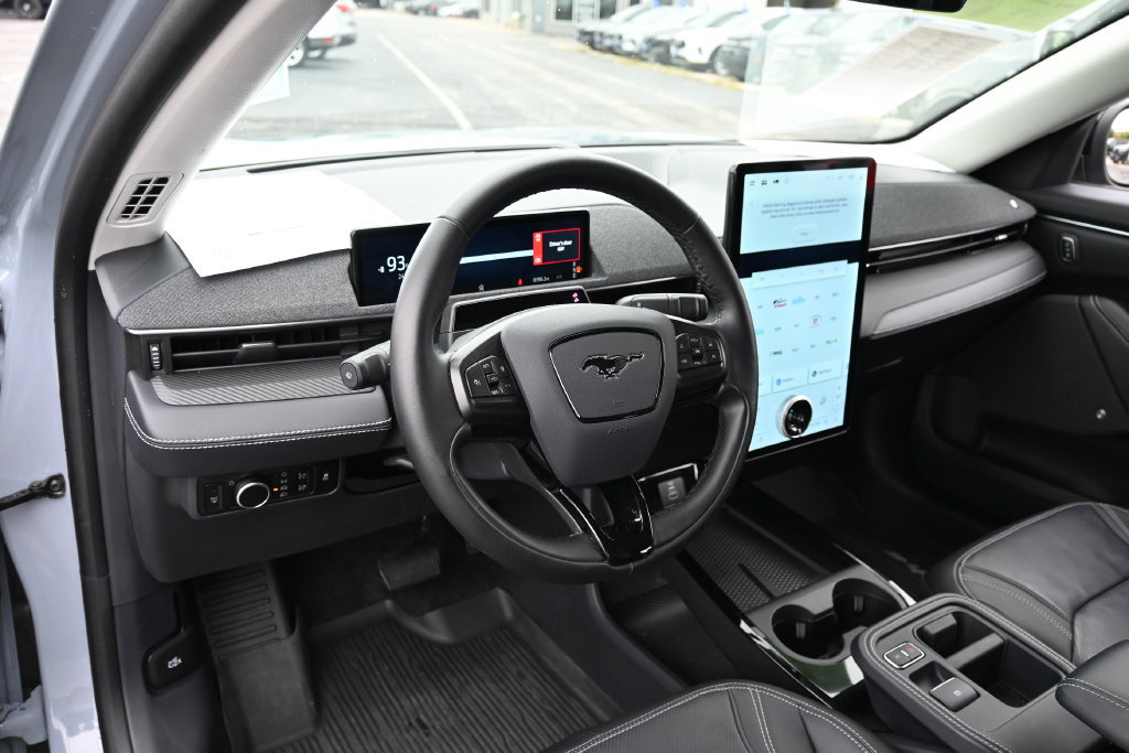 Certified 2025 Ford Mustang Mach-E Premium AWD/4WD image 21