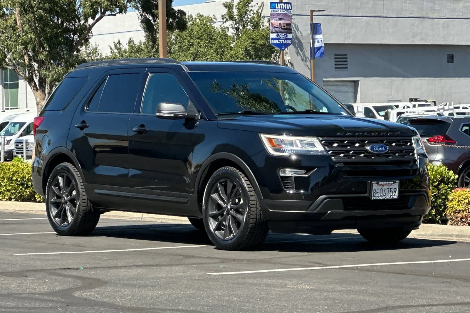 Certified 2018 Ford Explorer XLT w/ Equipment Group 202A FWD image 9