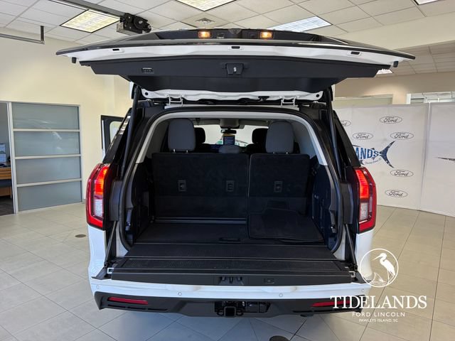 Certified 2025 Ford Expedition Active RWD image 12