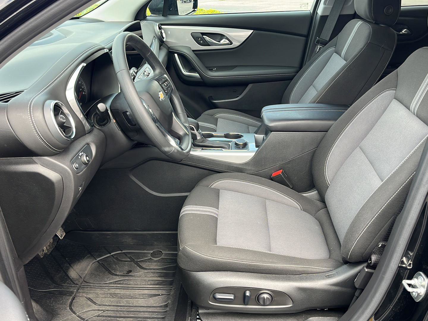 Used 2024 Chevrolet Blazer LT w/ Convenience Package image 10