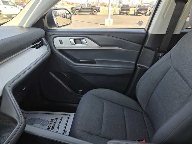 Certified 2025 Ford Explorer Active image 20