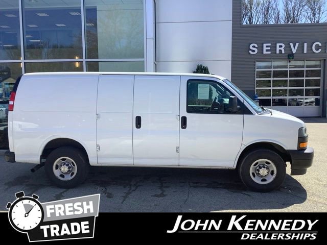 Used 2021 Chevrolet Express 2500 w/ Driver Convenience Package RWD image 2
