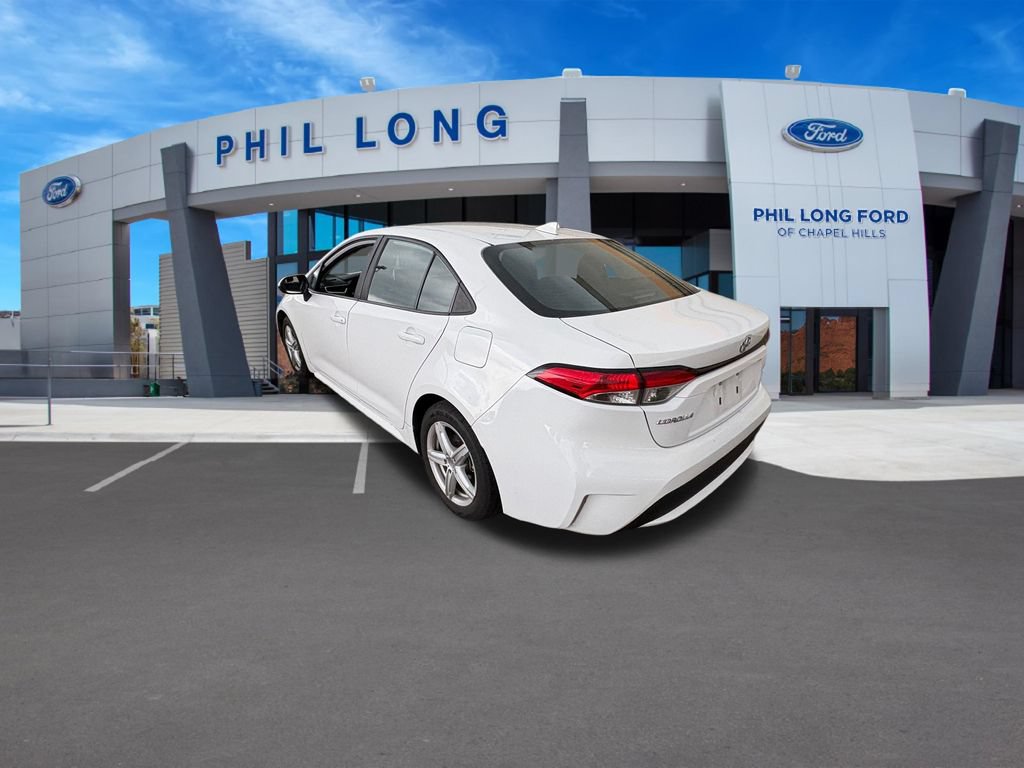 Used 2021 Toyota Corolla LE FWD image 4