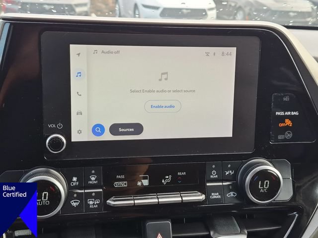 Used 2024 Toyota Highlander LE FWD image 22
