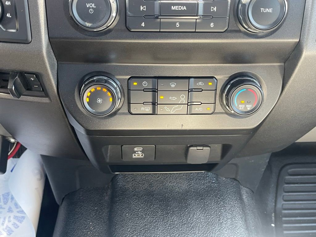 Certified 2022 Ford F350 XL w/ STX Appearance Package AWD/4WD image 41