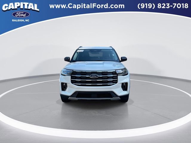 Certified 2025 Ford Explorer Active w/ Active Comfort Package image 3