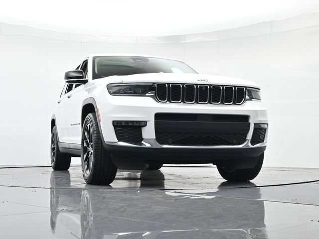 Used 2021 Jeep Grand Cherokee L Limited w/ Luxury Tech Group II AWD/4WD image 39