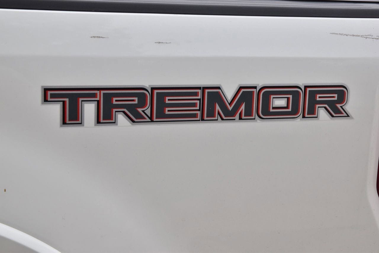 Certified 2022 Ford F350 Platinum w/ Tremor Off-Road Package AWD/4WD image 11