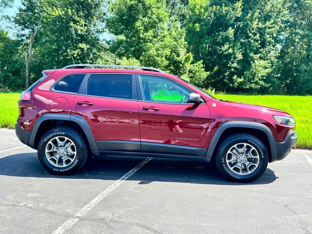 Used 2020 Jeep Cherokee Trailhawk w/ Cold Weather Group AWD/4WD image 7