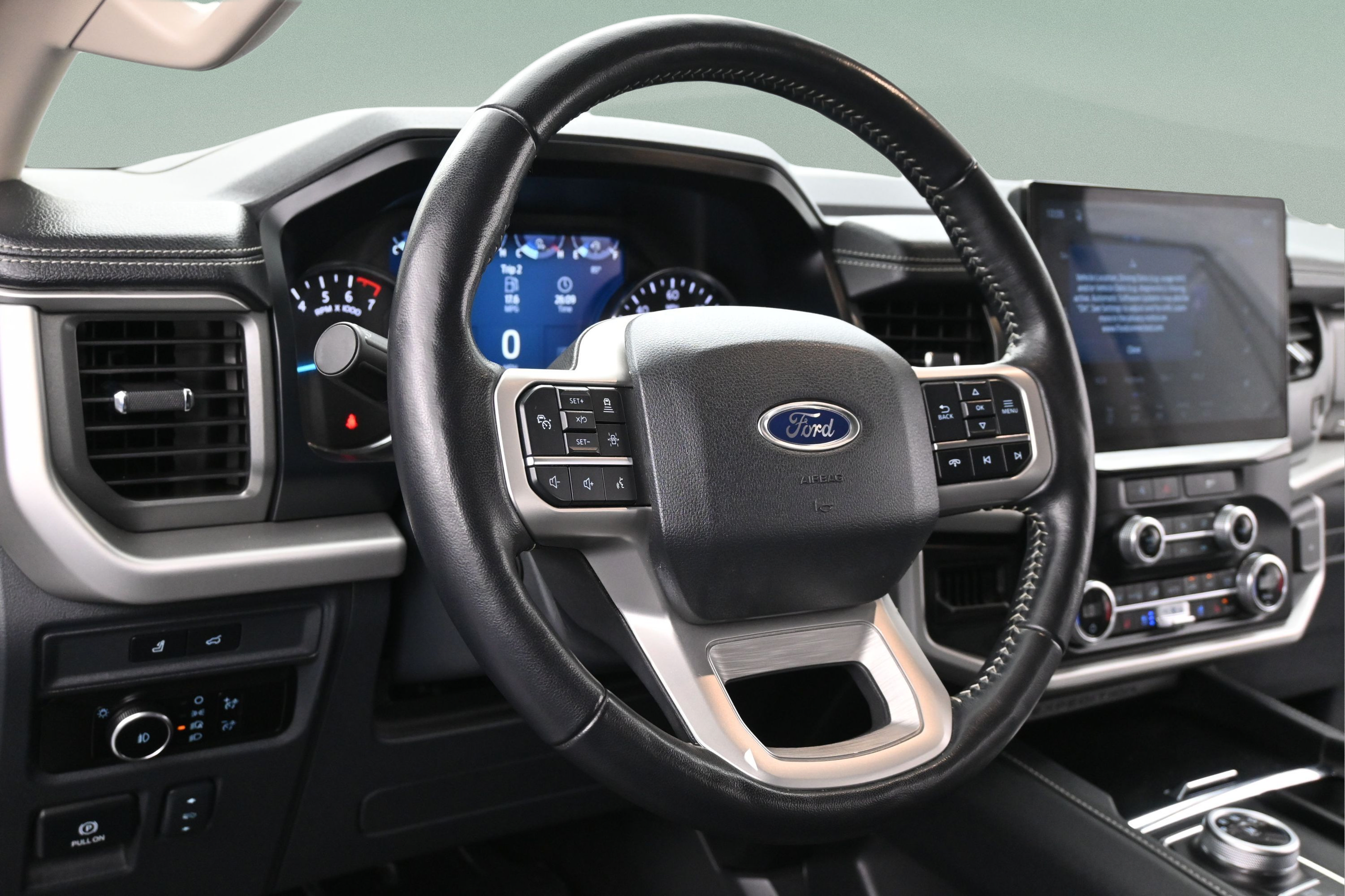 Certified 2023 Ford Expedition XLT RWD image 13