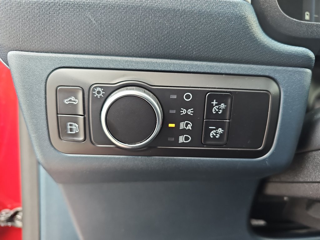 Certified 2025 Ford Maverick XLT FWD image 24