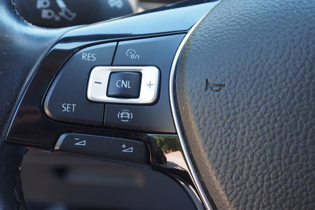 Used 2019 Volkswagen Tiguan SE AWD/4WD image 24