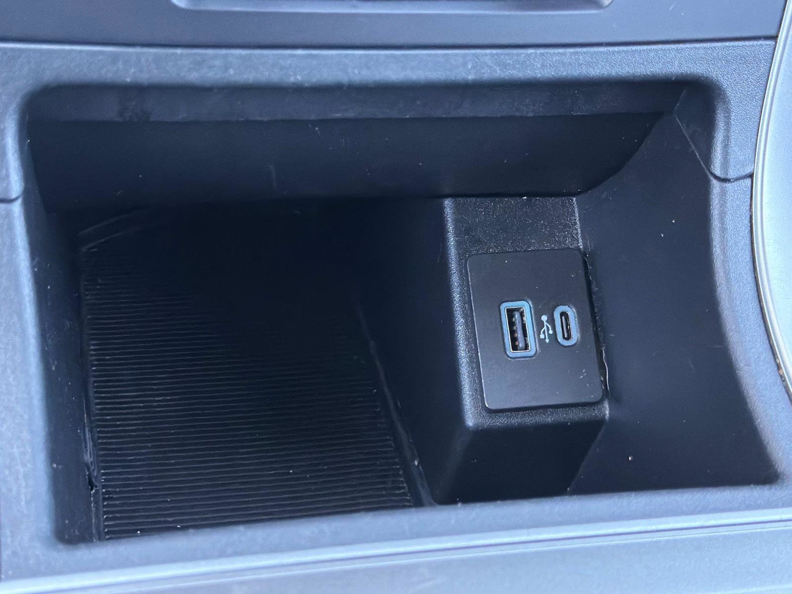 Certified 2024 Ford Edge SEL image 15