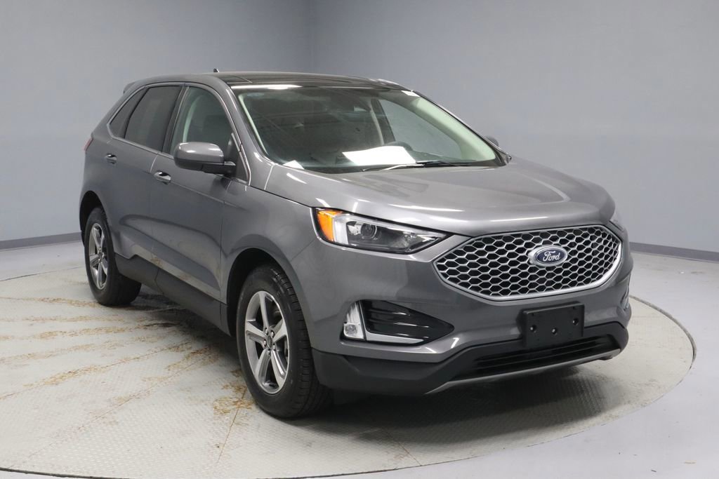 Certified 2024 Ford Edge SEL w/ Convenience Package AWD/4WD image 7