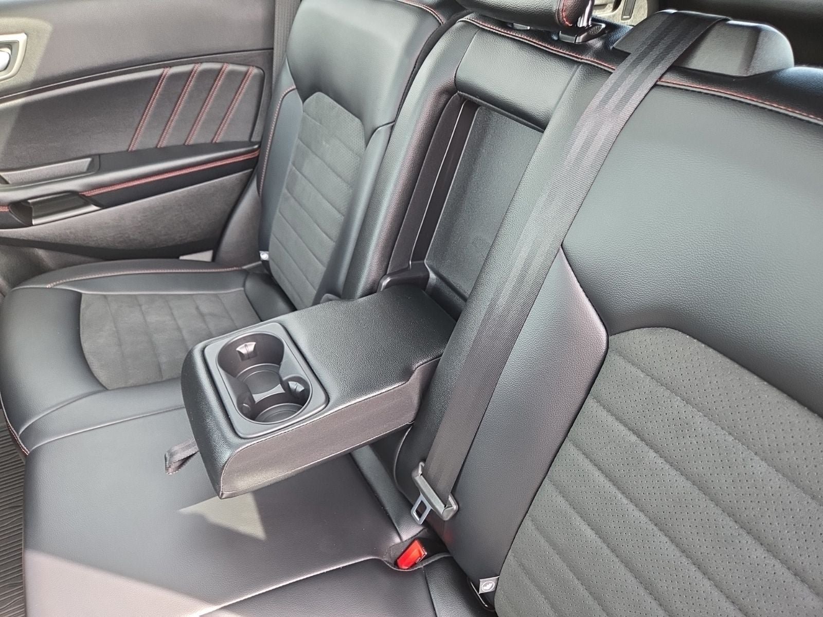 Certified 2024 Ford Edge ST-Line AWD/4WD image 50