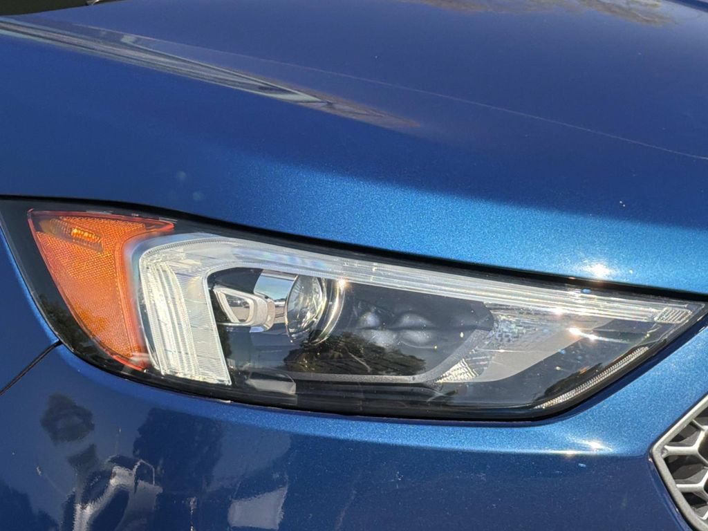 Certified 2023 Ford Edge SEL AWD/4WD image 5