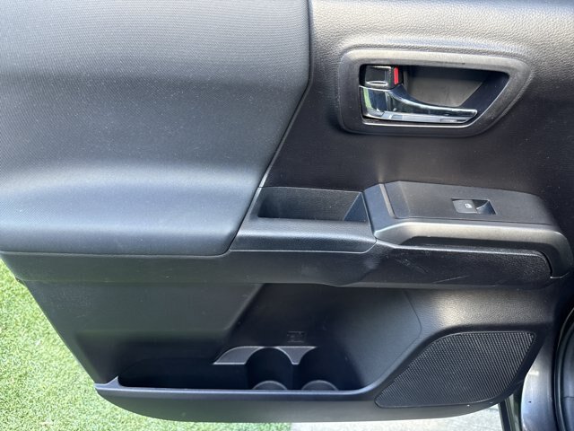 Used 2020 Toyota Tacoma TRD Sport RWD image 15