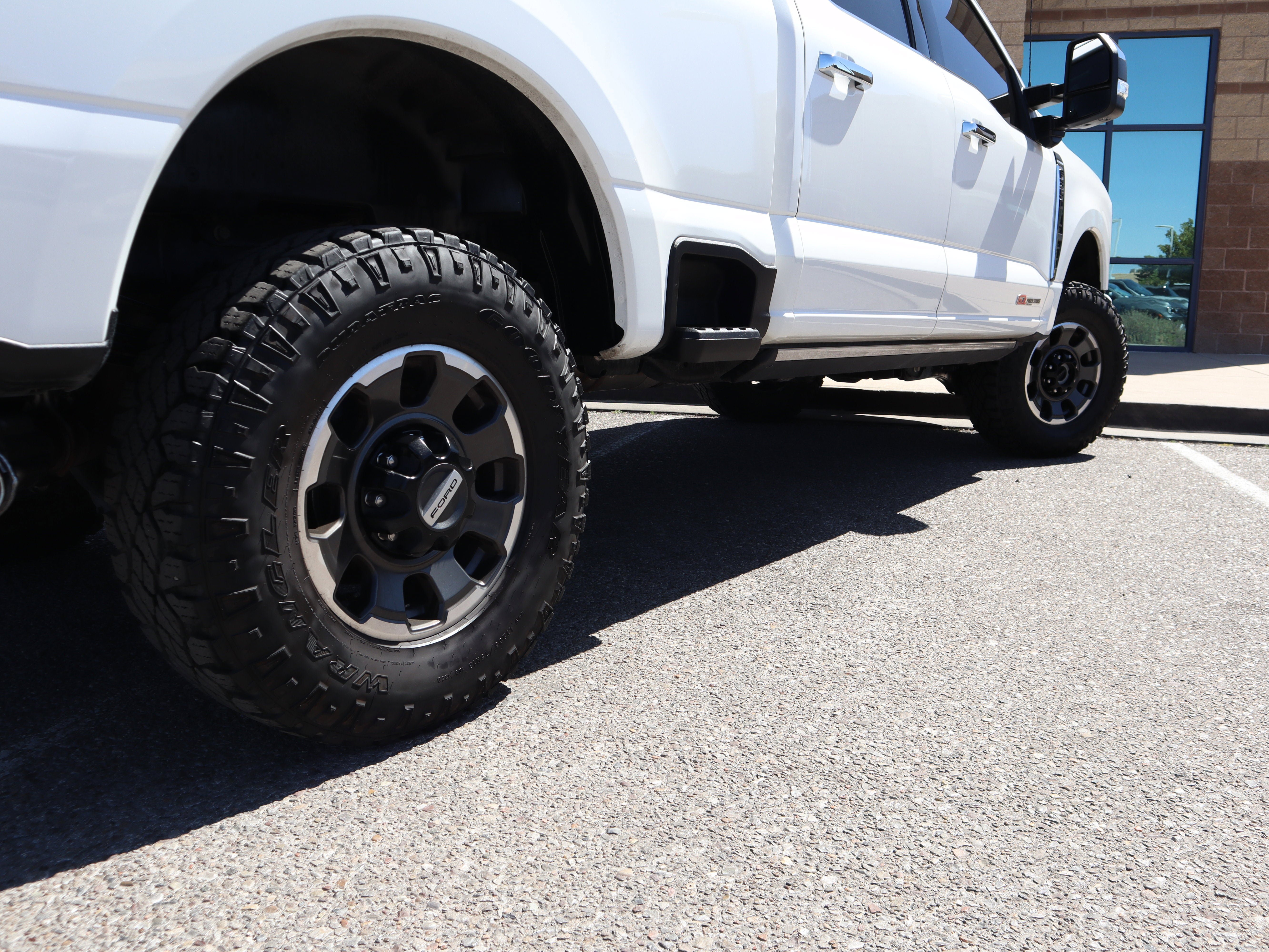 Certified 2024 Ford F350 Platinum w/ Tremor Off-Road Package AWD/4WD image 11