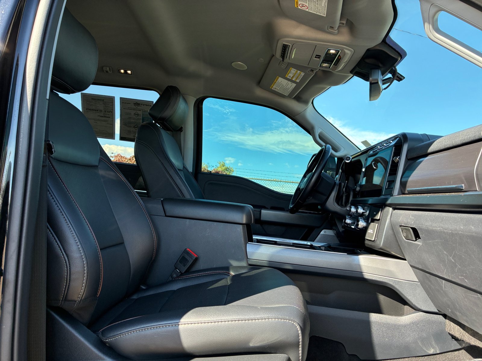 Certified 2024 Ford F250 Lariat w/ Lariat Ultimate Package AWD/4WD image 19