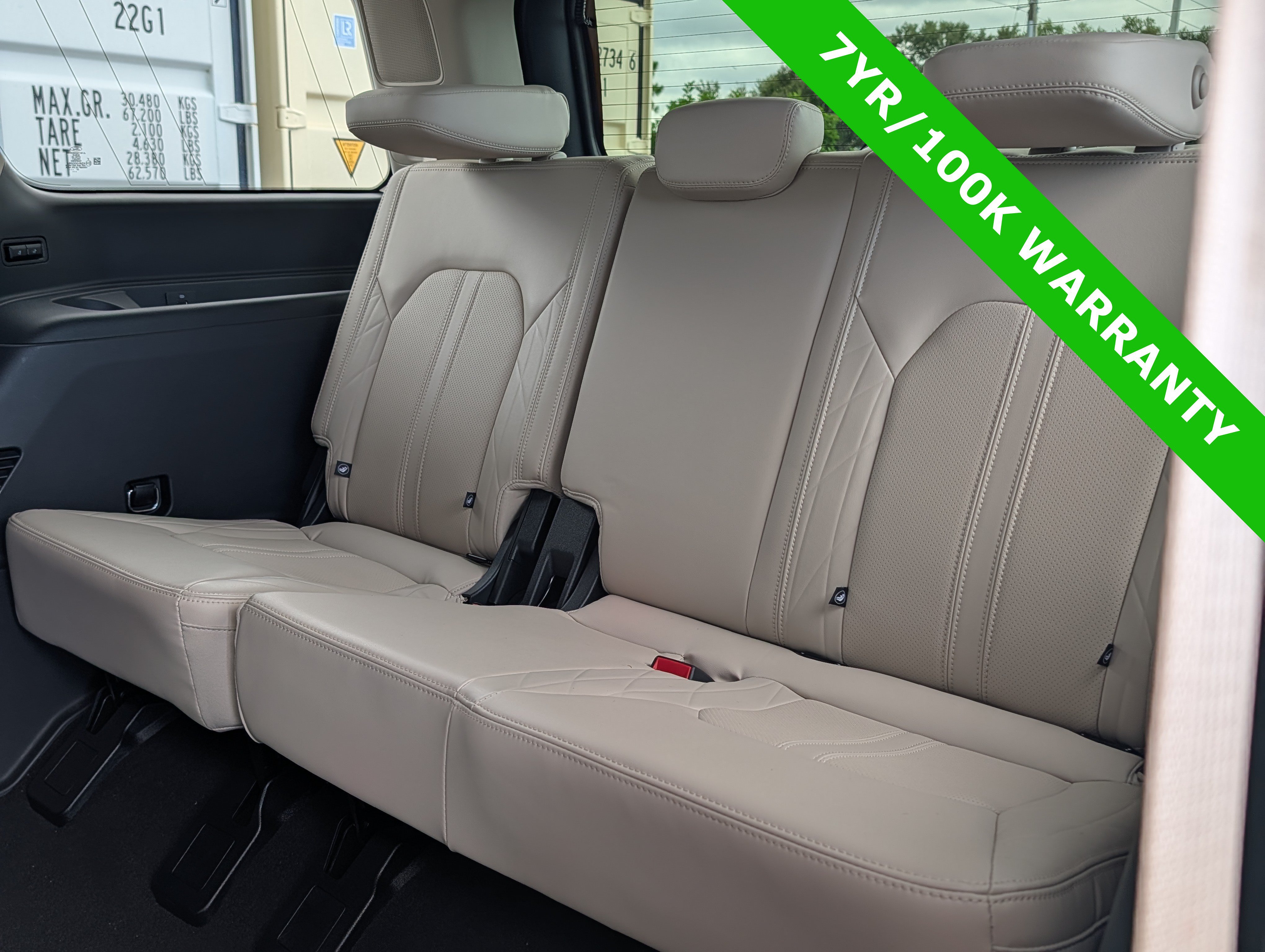 Certified 2024 Ford Expedition Platinum AWD/4WD image 17