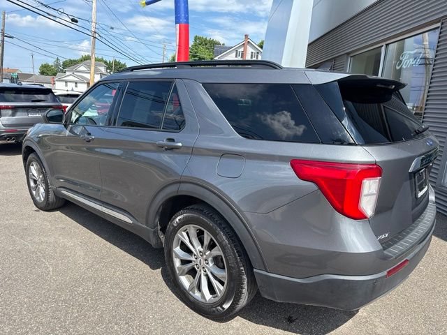 Certified 2023 Ford Explorer XLT w/ Equipment Group 202A AWD/4WD image 8
