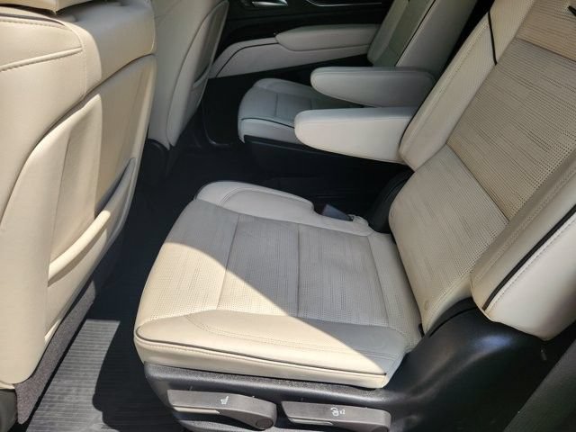 Used 2024 Cadillac Escalade Sport w/ LPO, ONYX Package RWD image 30
