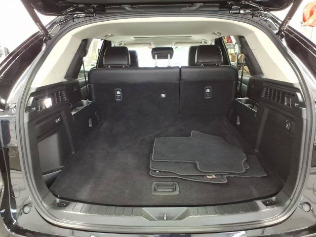 Used 2025 MAZDA CX-70 3.3 Turbo w/ Preferred Package AWD/4WD image 16