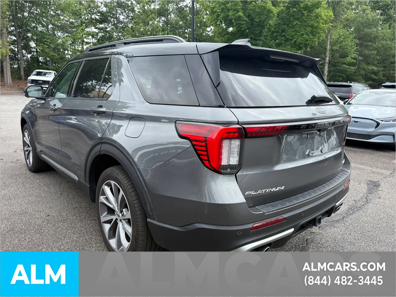 Certified 2025 Ford Explorer Platinum w/ Ultimate Package AWD/4WD image 10