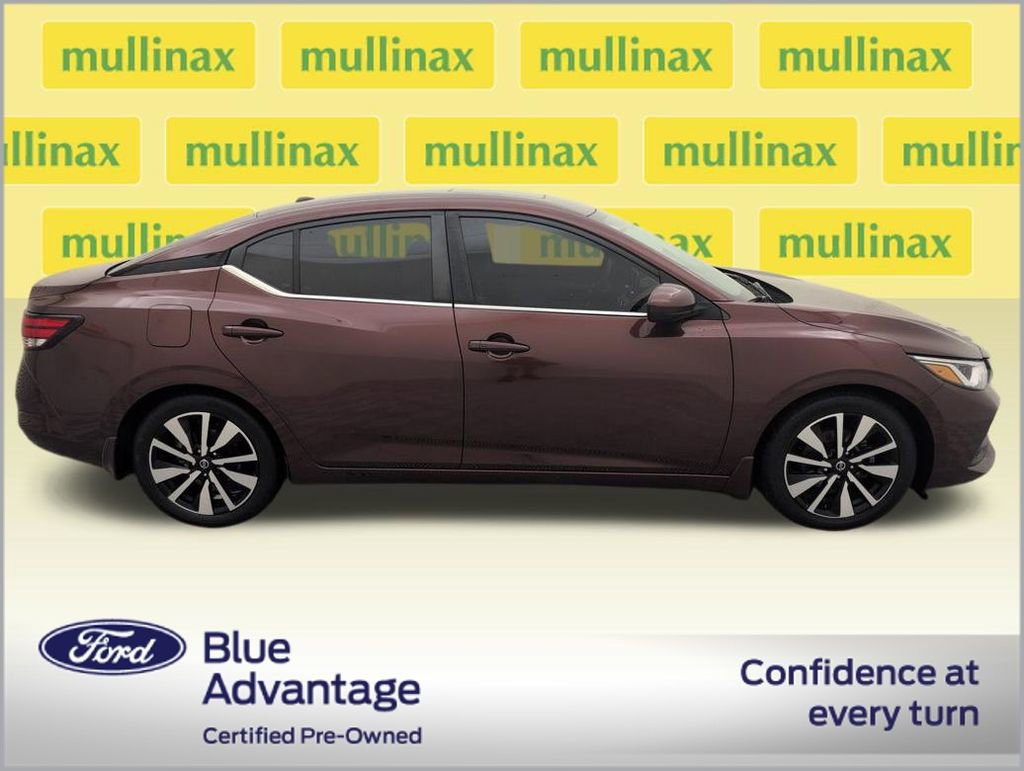 Used 2022 Nissan Sentra SV w/ SV Premium Package image 6