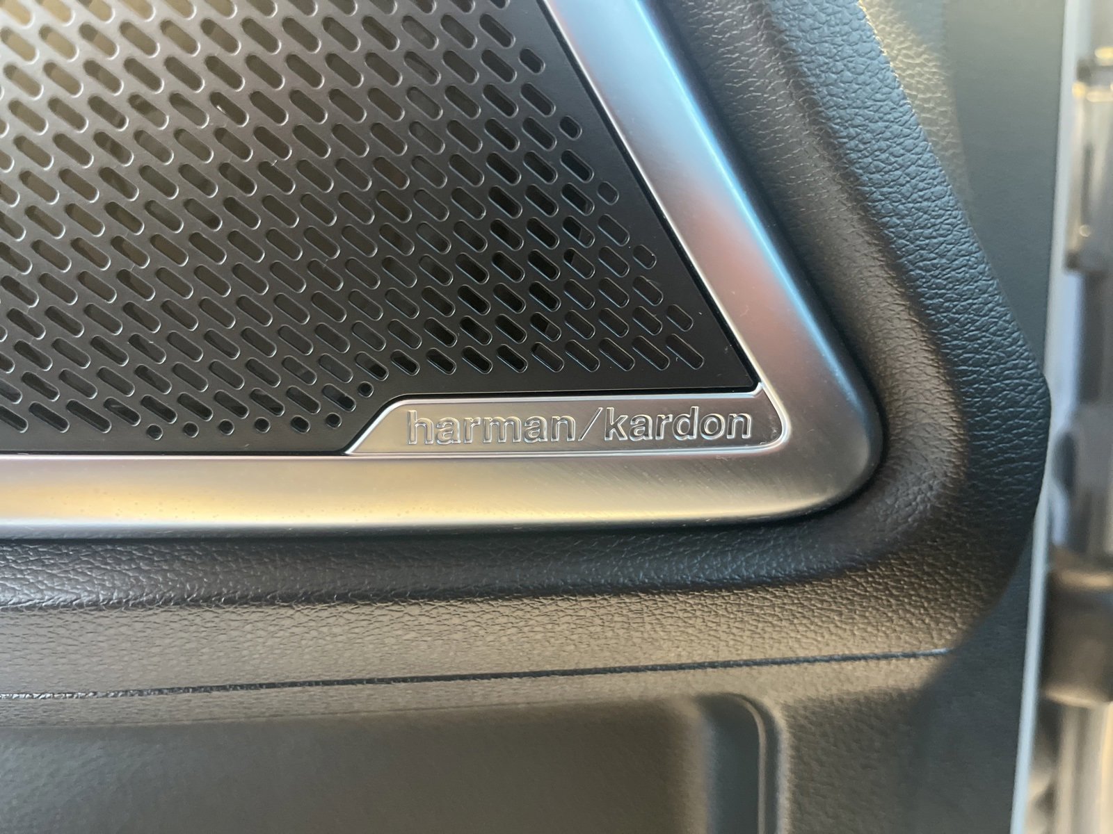 Used 2024 Kia Telluride SX X-Line image 19