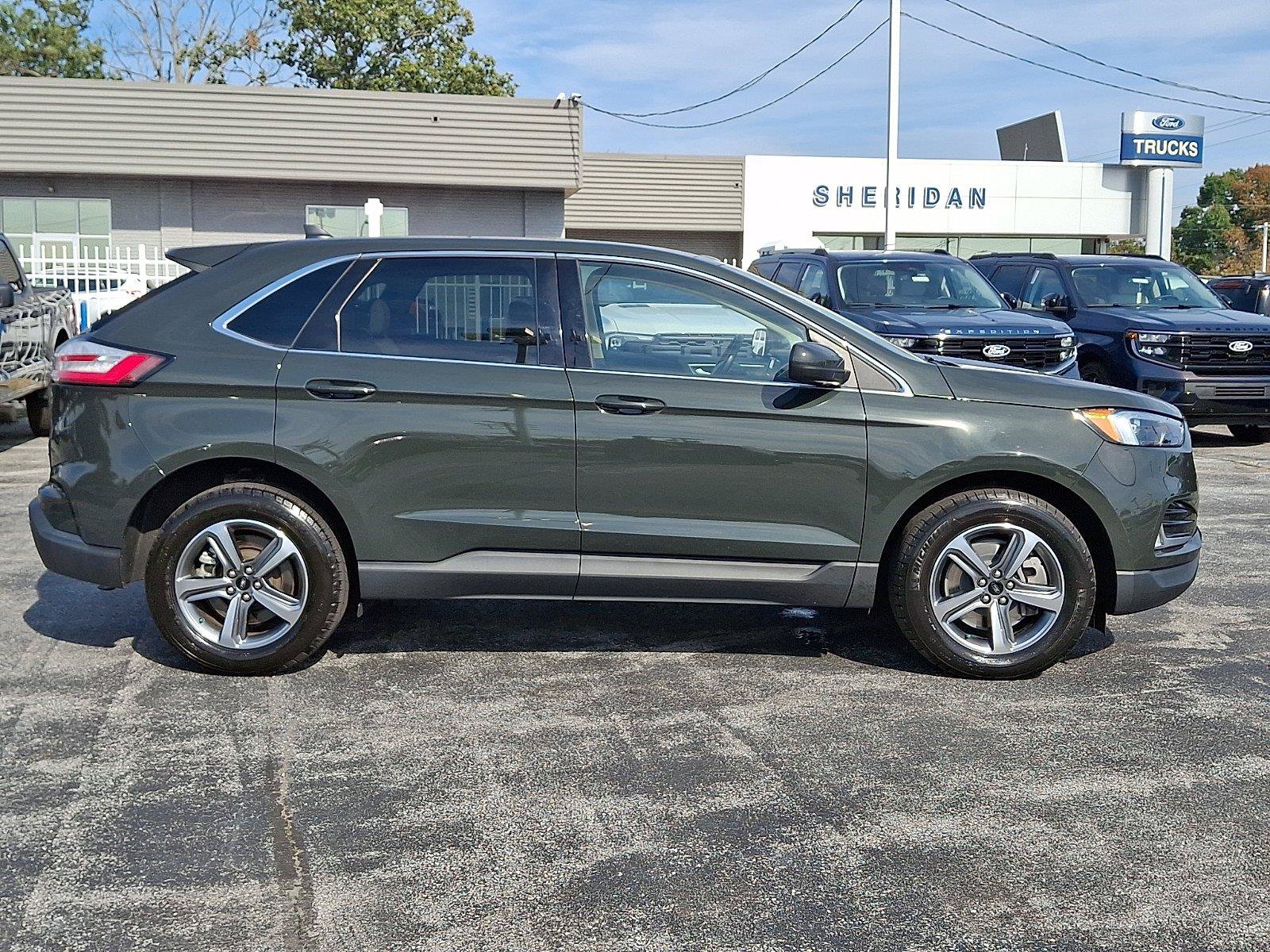 Certified 2024 Ford Edge SEL w/ Convenience Package AWD/4WD image 8