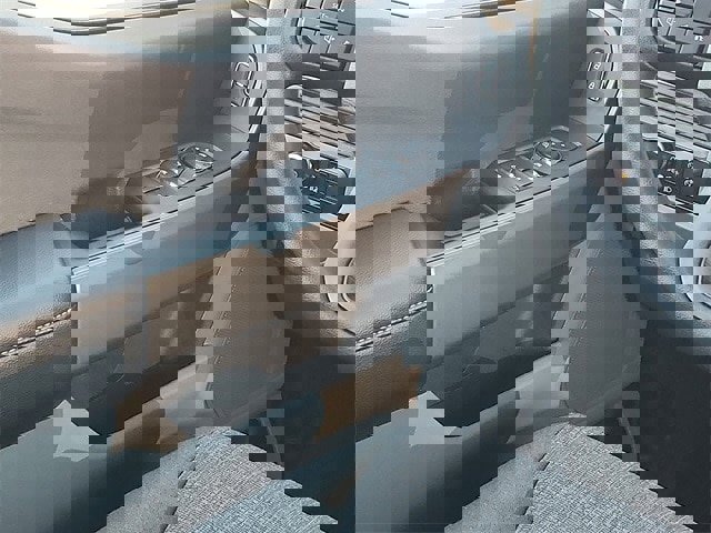 Certified 2025 Ford F350 XLT w/ Snow Plow/Camper Package image 11