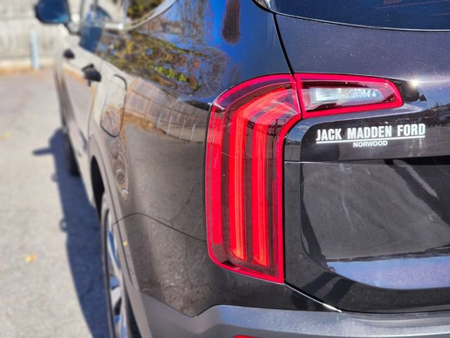 Used 2022 Kia Telluride EX w/ EX Premium Package image 9