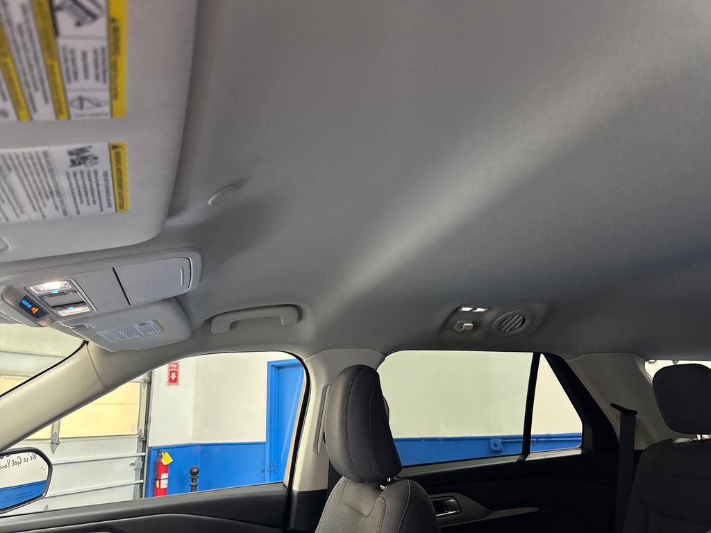 Certified 2025 Ford Explorer Active AWD/4WD image 22