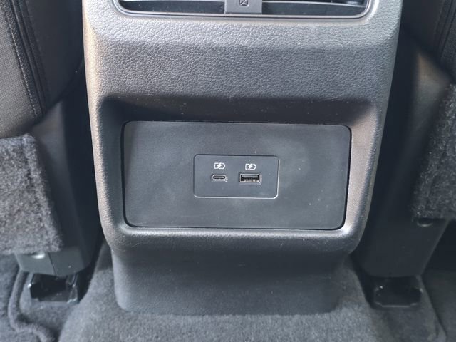 Used 2023 Nissan Rogue SV image 17