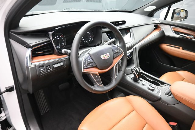Used 2021 Cadillac XT5 Premium Luxury AWD/4WD image 9