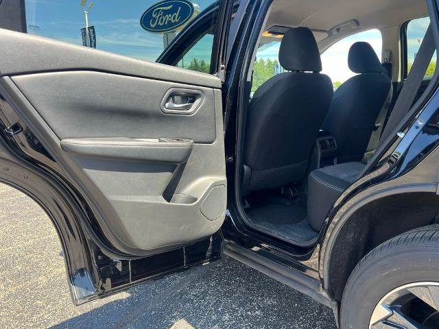 Used 2024 Nissan Rogue SV AWD/4WD image 24