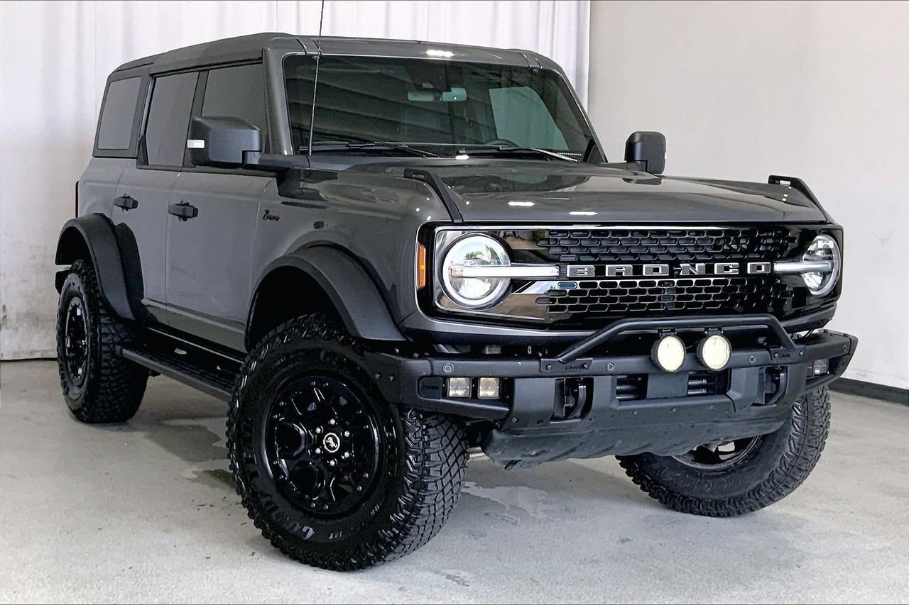 Certified 2022 Ford Bronco Wildtrak AWD/4WD image 1