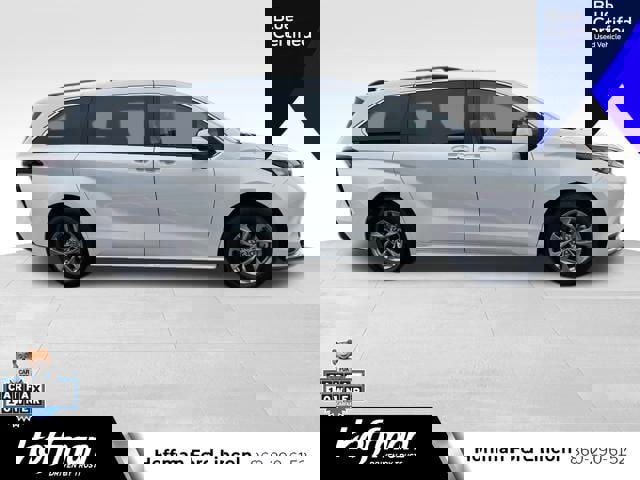 Used 2025 Toyota Sienna XLE image 7